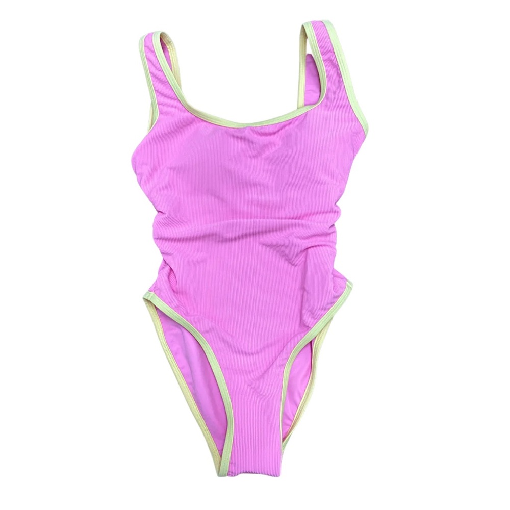 NWOT Lain Snow swim suit bathing suit sold out color ✨✨